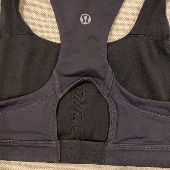 Lululemon bra - Picture 4 of 5